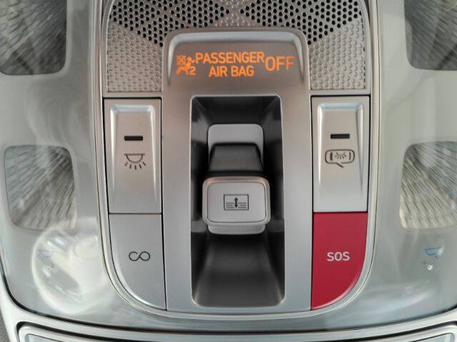 2024 Genesis GV60 Standard