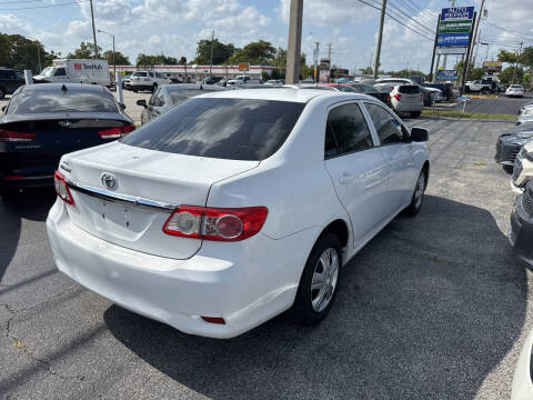 2013 Toyota Corolla LE