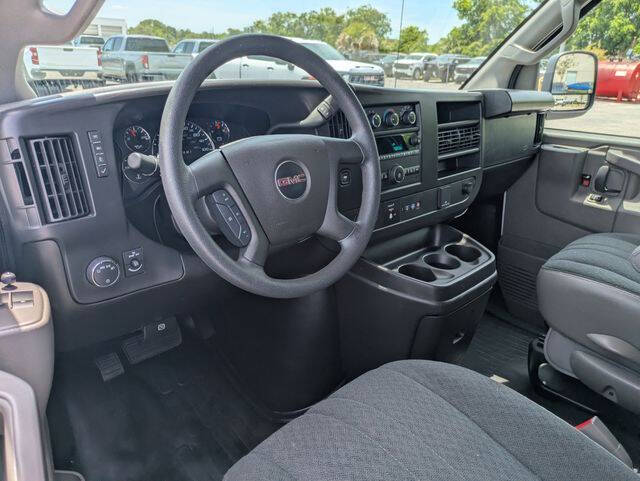 2024 GMC Savana 2500