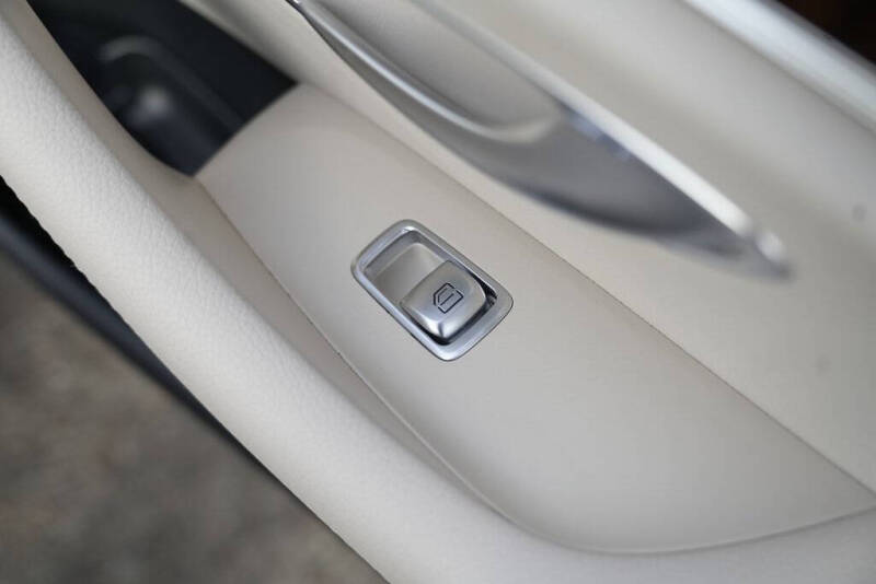 2019 Mercedes-Benz E-Class E 300 4MATIC