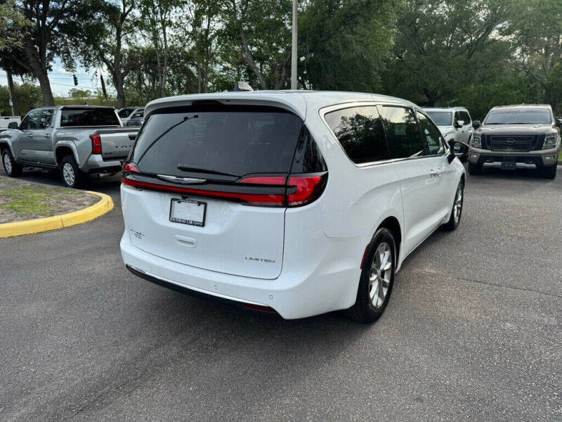 2026 Chrysler Pacifica Limited
