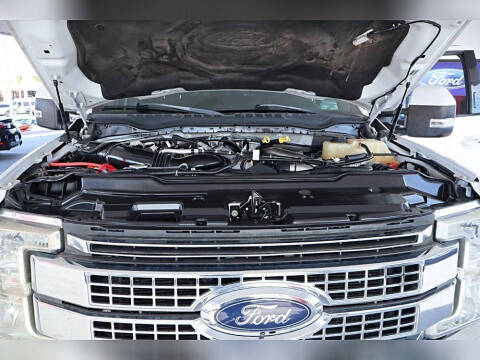 2017 Ford F-350 Super Duty Lariat