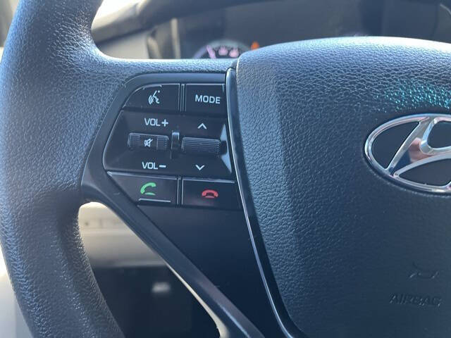 2017 Hyundai Sonata Hybrid SE