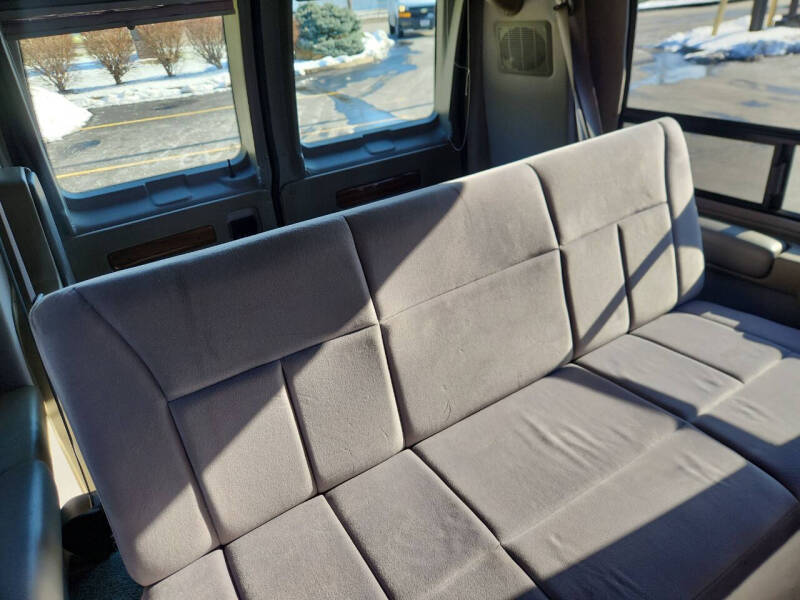 2002 Ford E-Series E-150