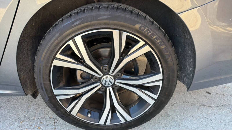 2022 Volkswagen Passat SE