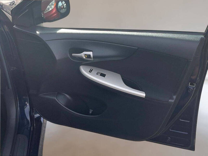 2011 Toyota Corolla S