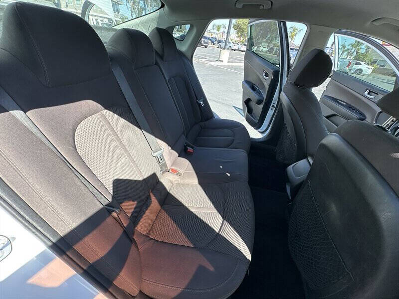 2019 Kia Optima LX