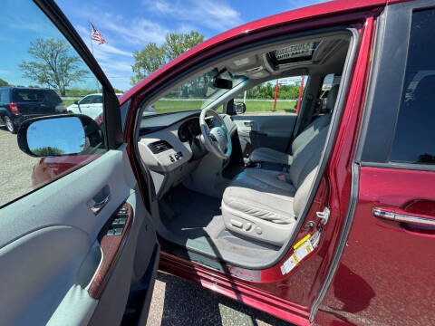 2011 Toyota Sienna XLE 8-Passenger