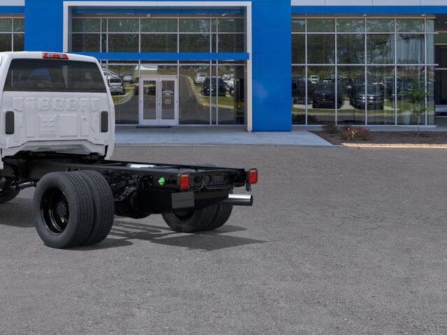 2025 Chevrolet Silverado 5500HD