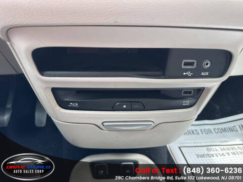 2017 Chrysler Pacifica Touring-L Plus