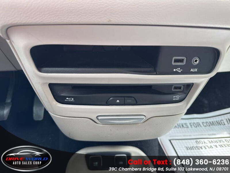 2017 Chrysler Pacifica Touring-L Plus