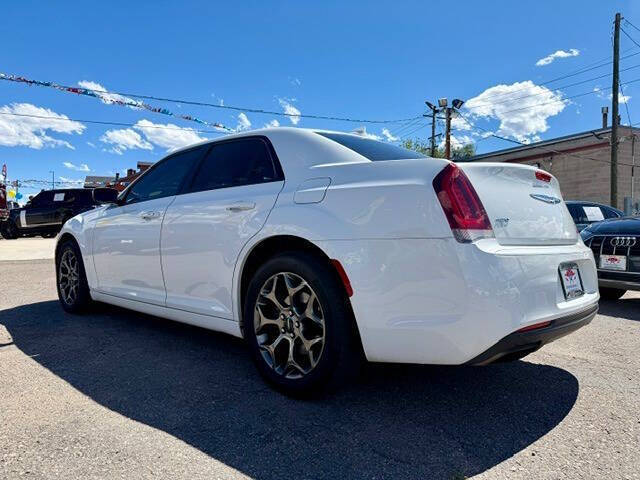 2017 Chrysler 300 S