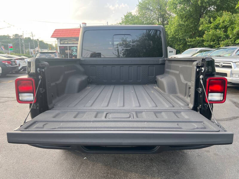 2021 Jeep Gladiator Overland