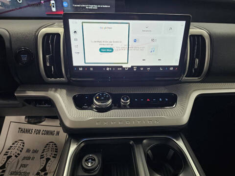 2026 Ford Expedition MAX Active