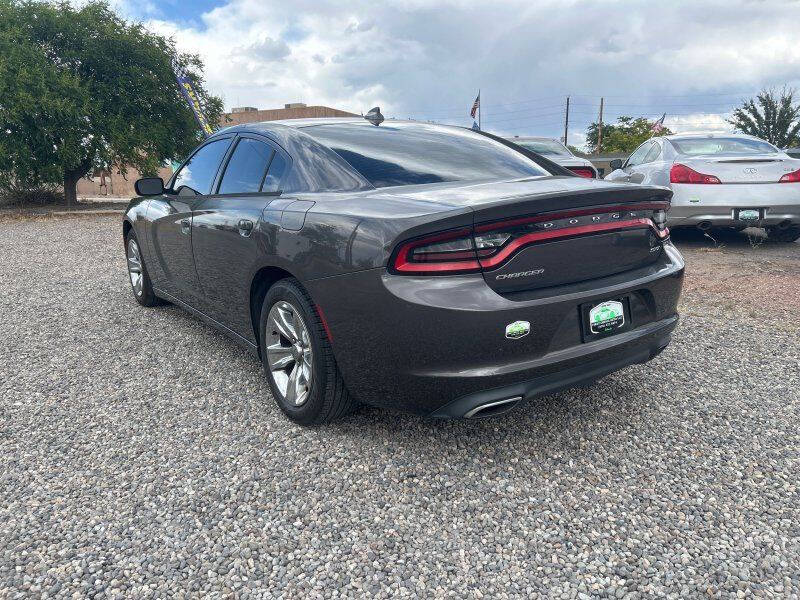 2016 Dodge Charger SXT