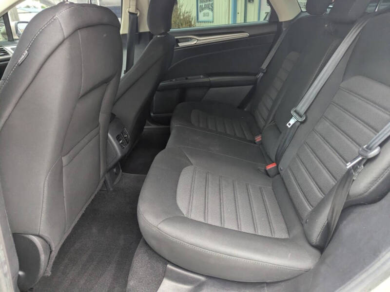 2019 Ford Fusion SE
