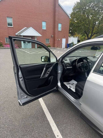 2015 Subaru Forester 2.5i