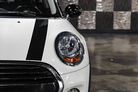 2017 MINI Hardtop 2 Door Cooper