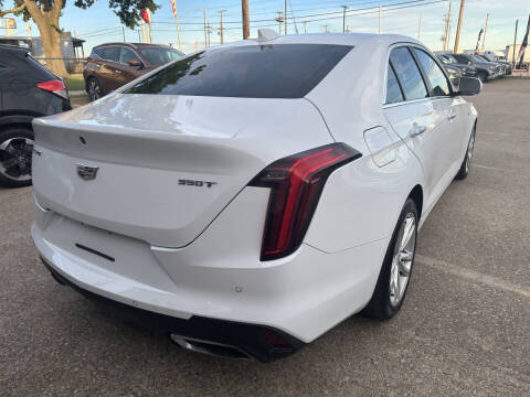2024 Cadillac CT4 Luxury
