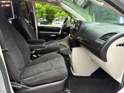 2016 Dodge Grand Caravan American Value Package