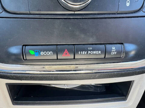 2014 Chrysler Town and Country Touring