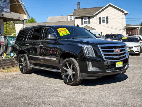 2016 Cadillac Escalade Luxury Collection