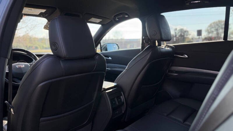 2021 Cadillac XT4 Premium Luxury