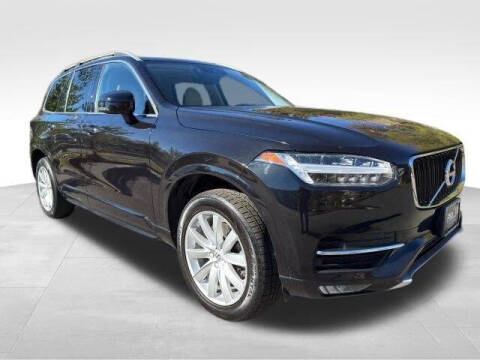 2018 Volvo XC90 T6 Momentum