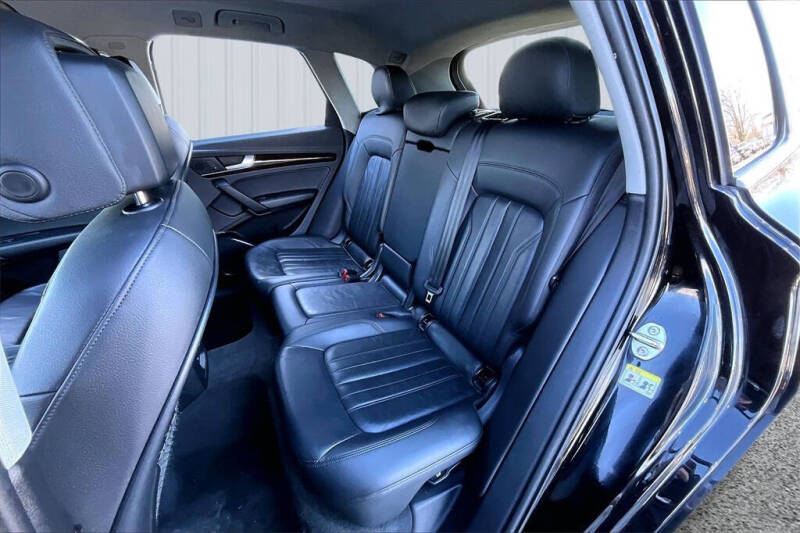 2019 Audi Q5 quattro Premium 45 TFSI