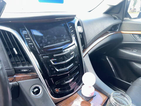 2016 Cadillac Escalade ESV Standard