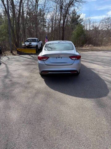 2016 Chrysler 200 LX