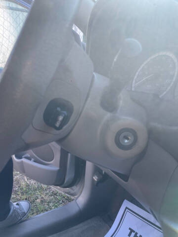 2005 Toyota Sienna LE 8 Passenger