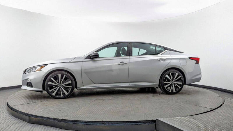 2022 Nissan Altima 2.5 SR