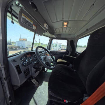 2012 Peterbilt 337