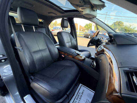 2009 Mercedes-Benz S-Class S 550