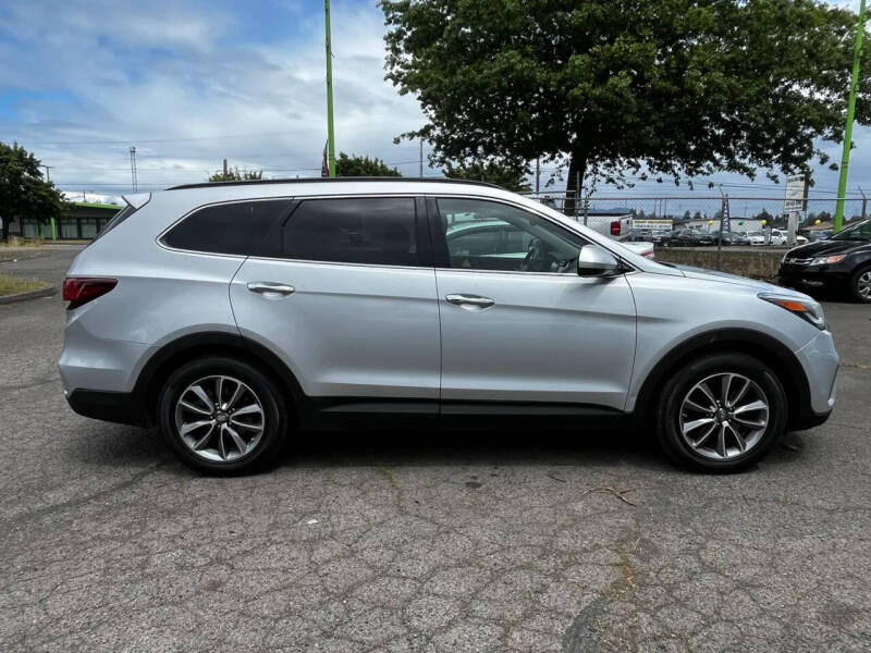 2017 Hyundai Santa Fe SE