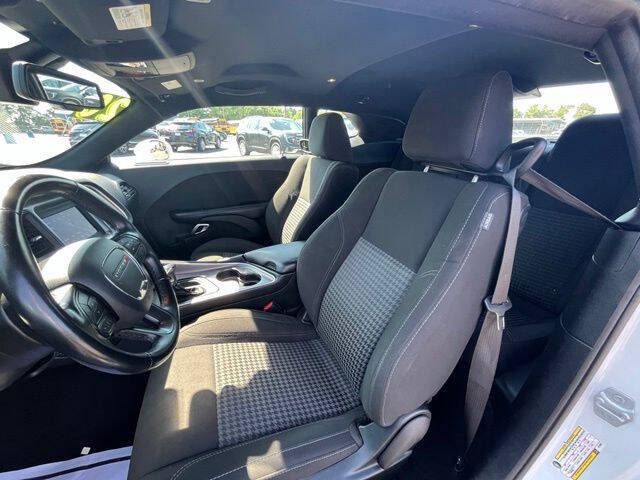 2020 Dodge Challenger SXT
