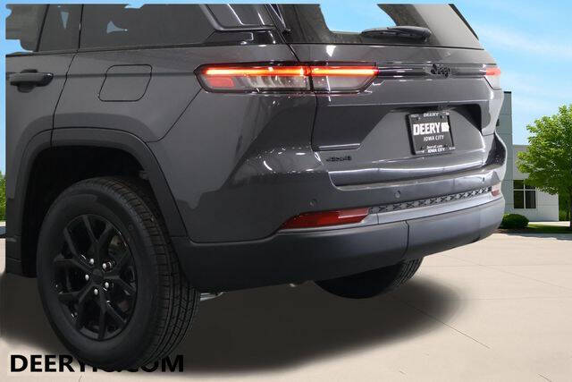2026 Jeep Grand Cherokee Altitude