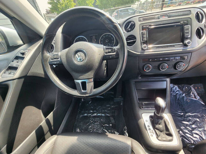 2015 Volkswagen Tiguan SE
