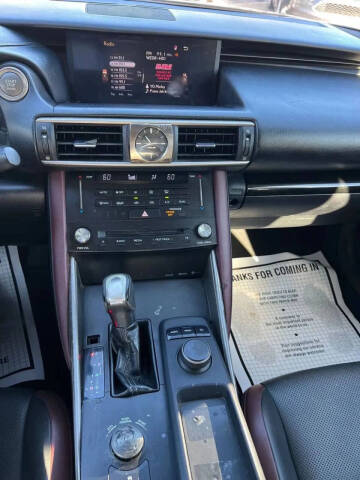 2017 Lexus IS 200t