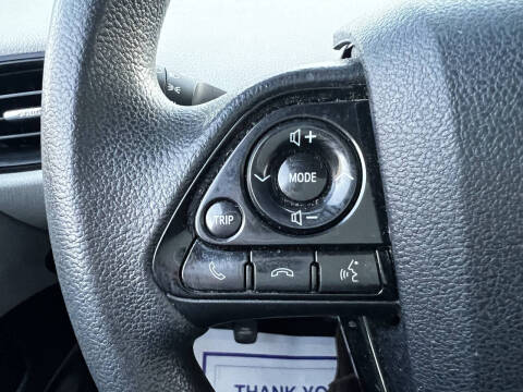 2022 Toyota Prius LE