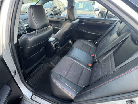 2017 Toyota Camry SE