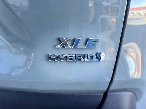 2021 Toyota RAV4 Hybrid XLE