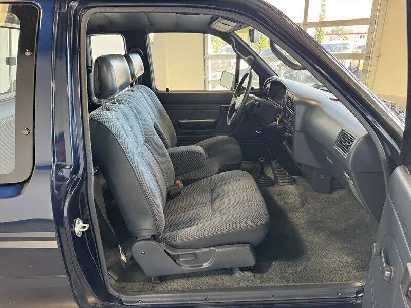 1992 Toyota Pickup Deluxe