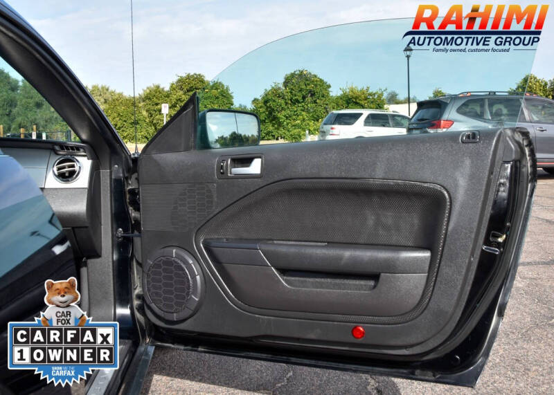 2006 Ford Mustang V6 Premium