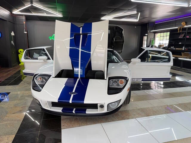 2005 Ford GT