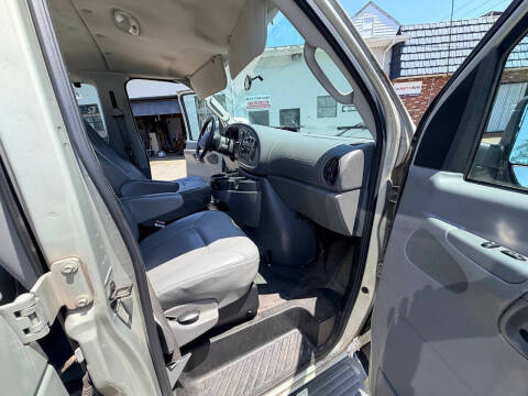 2006 Ford E-Series E-350 SD XL