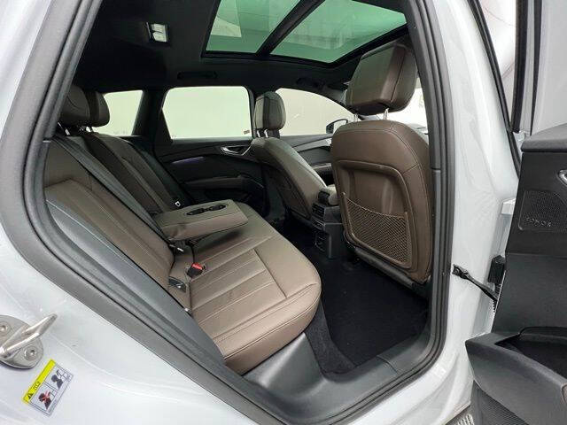 2023 Audi Q4 e-tron quattro Premium Plus 50