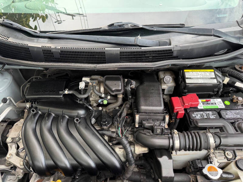 2013 Nissan Versa 1.6 SV