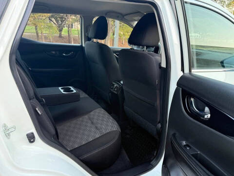 2020 Nissan Rogue Sport SV